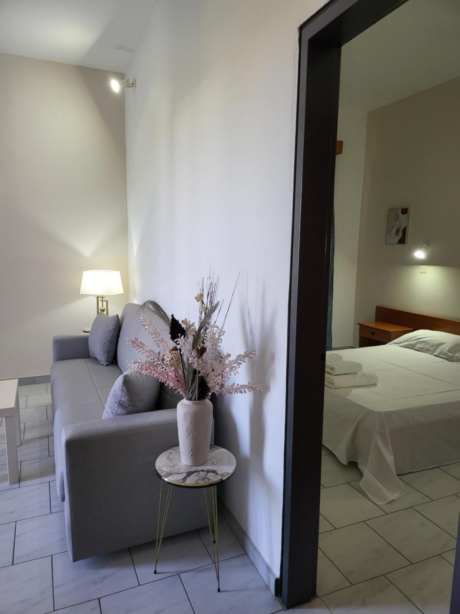 Pyrgos Hotel Apartments Kremastí Екстериор снимка