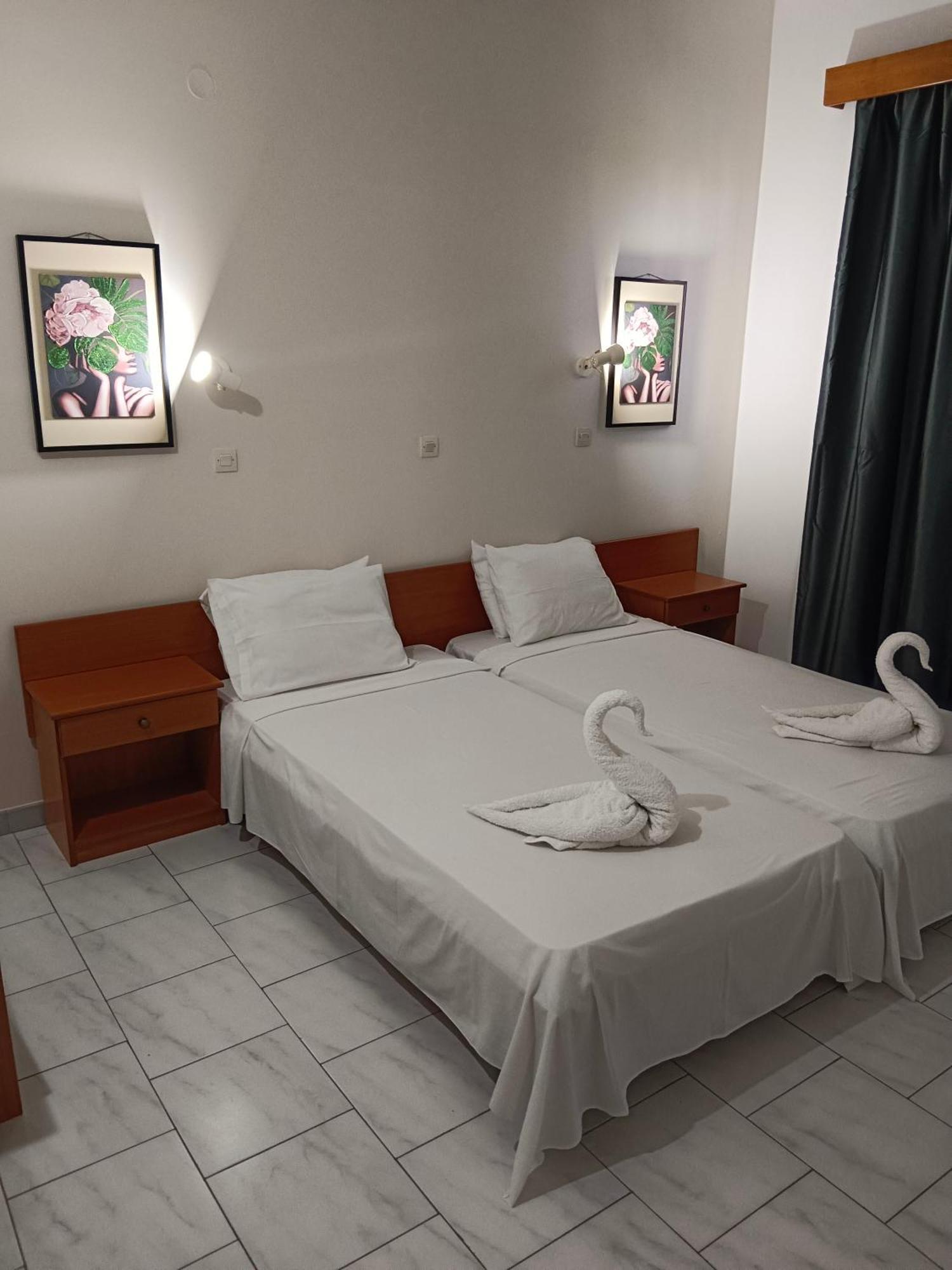 Pyrgos Hotel Apartments Kremastí Екстериор снимка