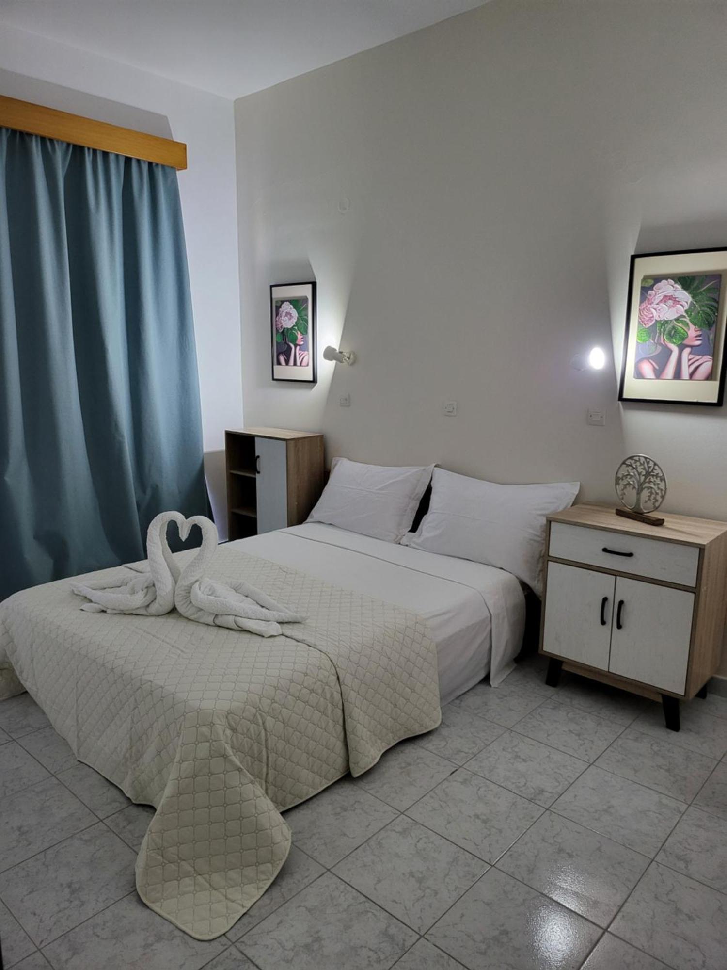 Pyrgos Hotel Apartments Kremastí Екстериор снимка