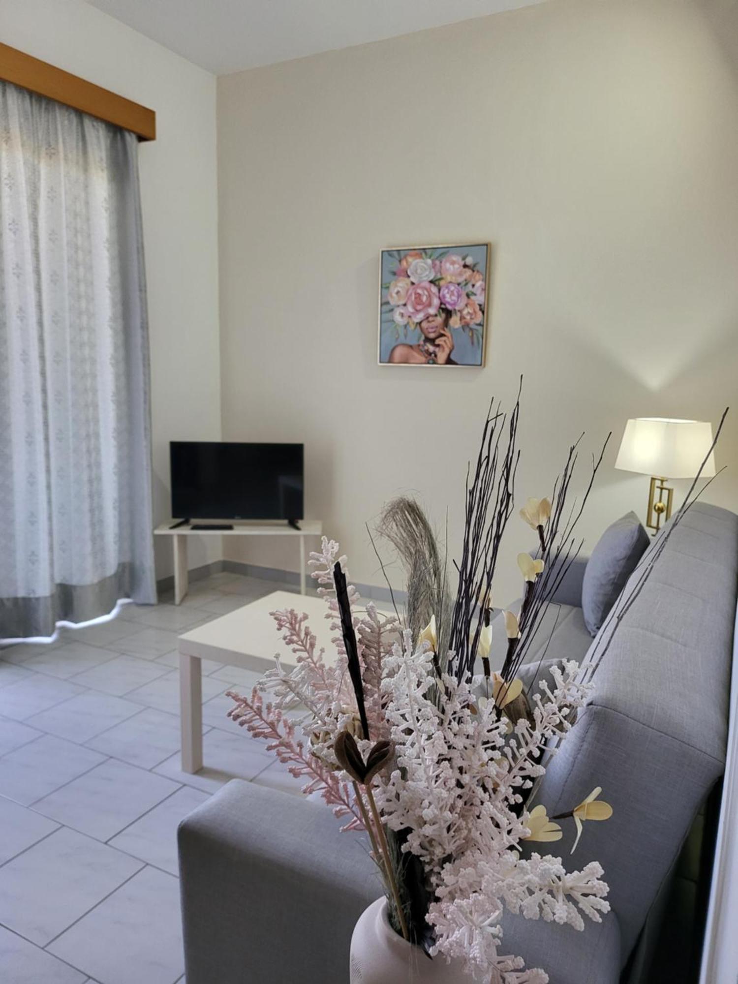 Pyrgos Hotel Apartments Kremastí Екстериор снимка