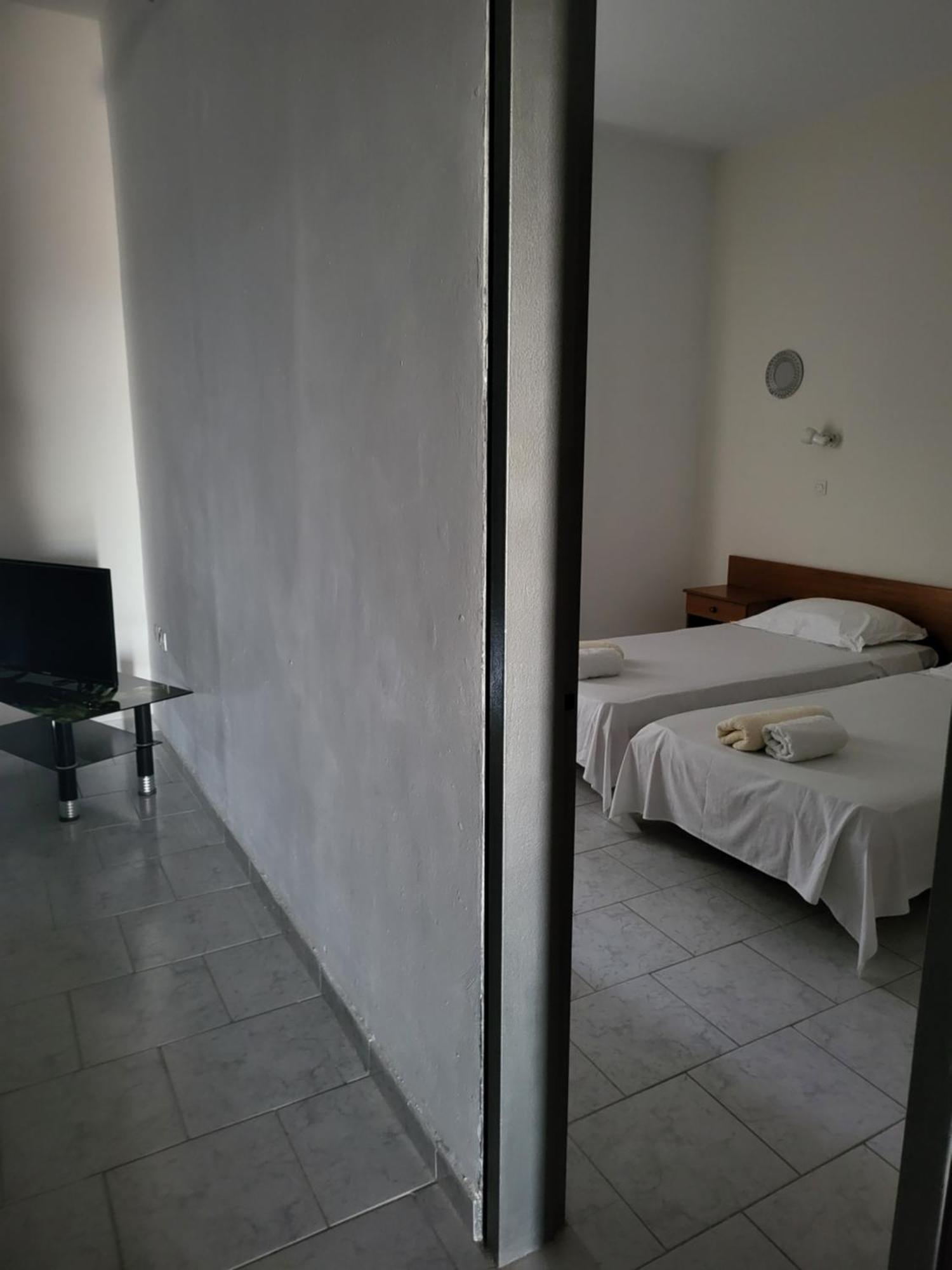 Pyrgos Hotel Apartments Kremastí Екстериор снимка
