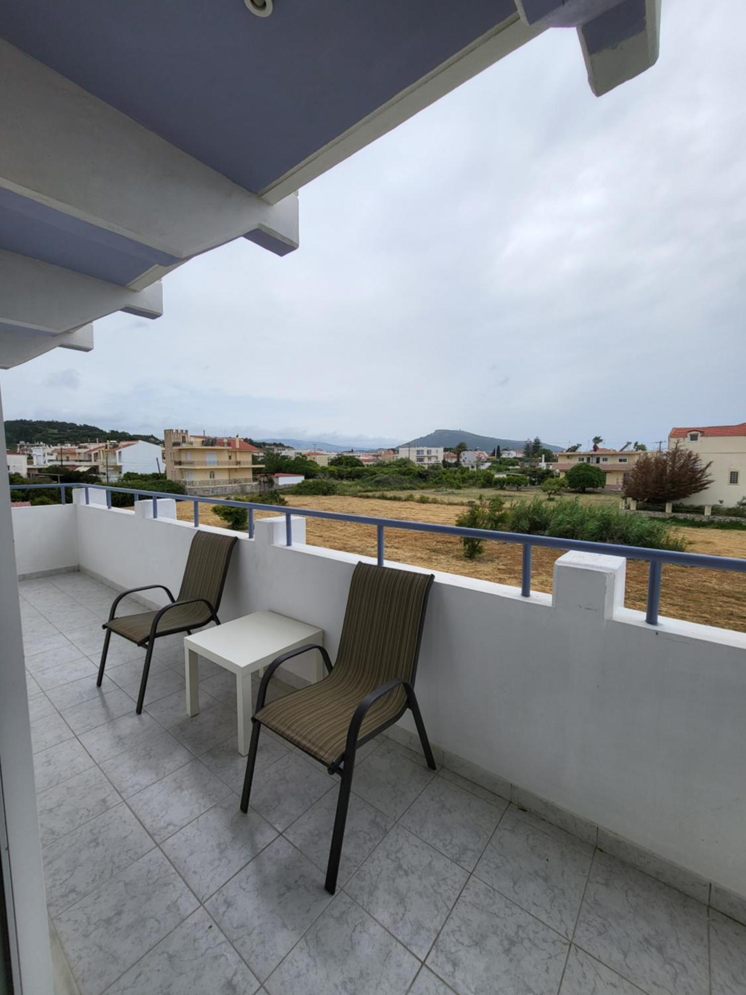 Pyrgos Hotel Apartments Kremastí Екстериор снимка