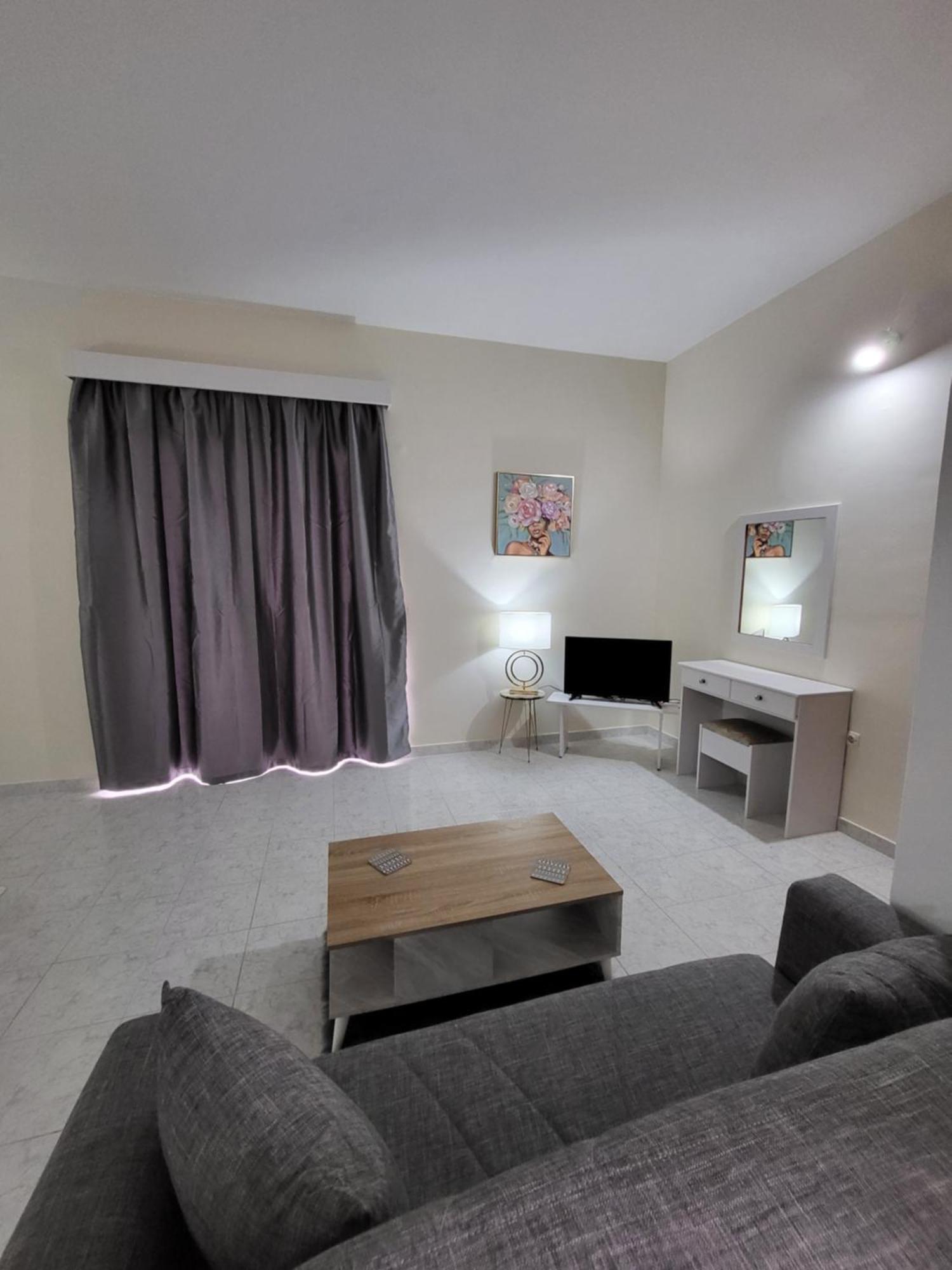 Pyrgos Hotel Apartments Kremastí Екстериор снимка