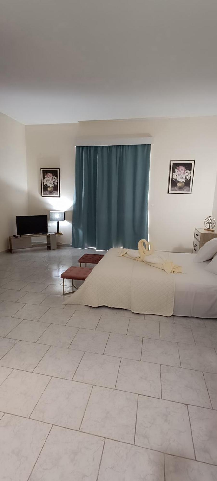 Pyrgos Hotel Apartments Kremastí Екстериор снимка