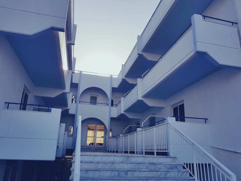 Pyrgos Hotel Apartments Kremastí Екстериор снимка