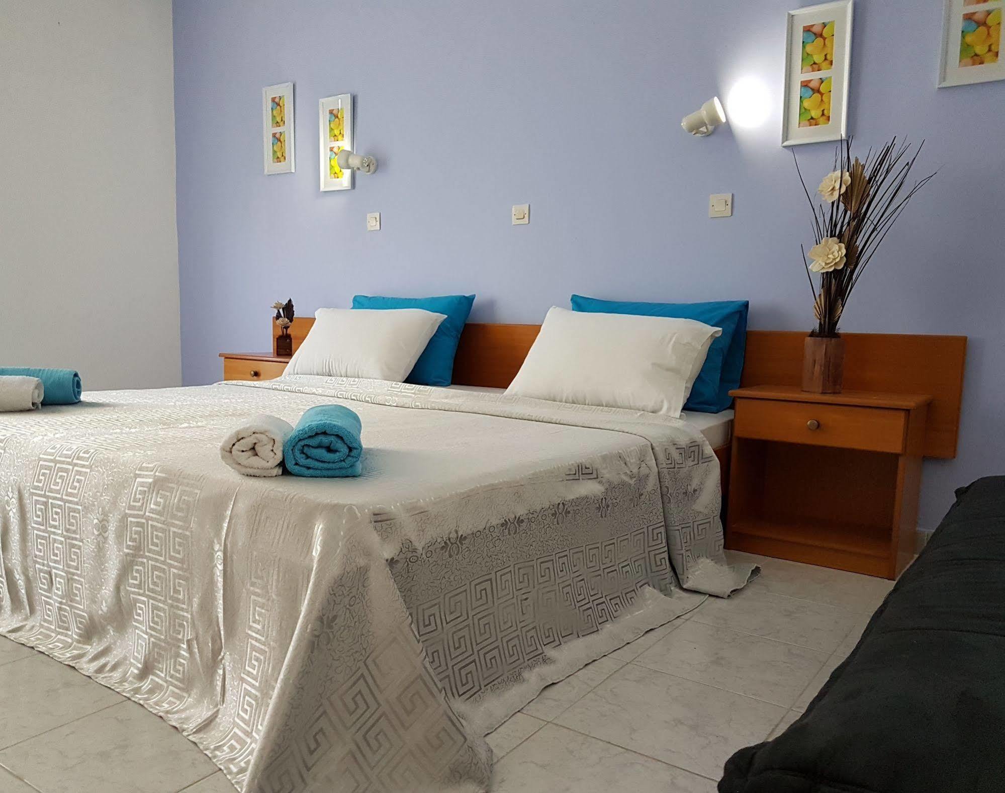 Pyrgos Hotel Apartments Kremastí Екстериор снимка