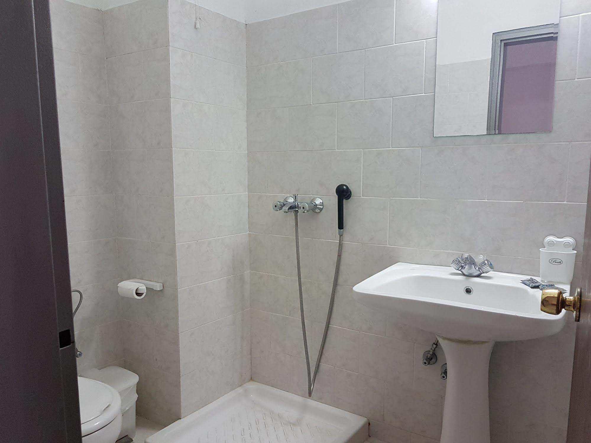 Pyrgos Hotel Apartments Kremastí Екстериор снимка